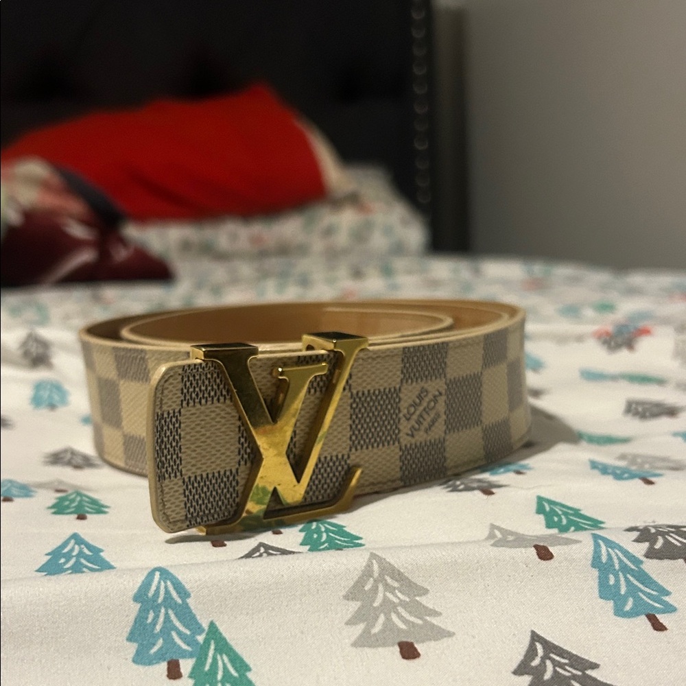 Louis Vuitton Damier Belt with Gold LV Buckle